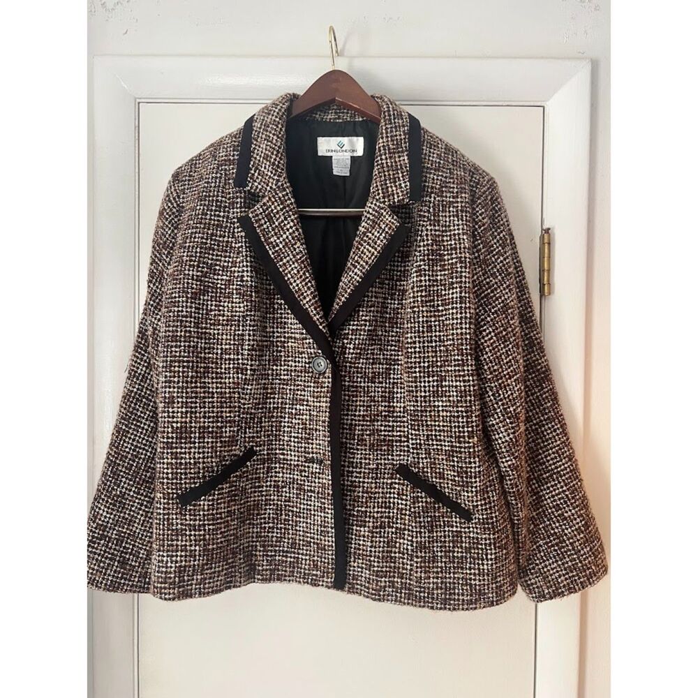 *V* Erin London brown blazer, size XL